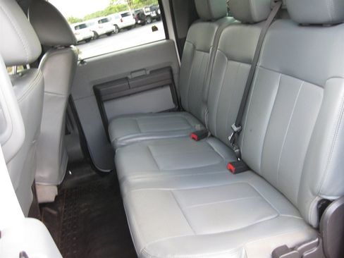 Used 2016 Ford F250 XL w/ Power Equipment Group AWD/4WD image 25