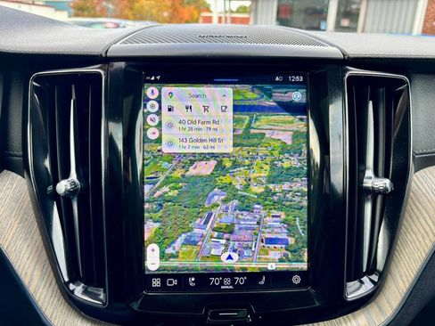 Used 2022 Volvo XC60 B5 Inscription w/ Climate Package image 20