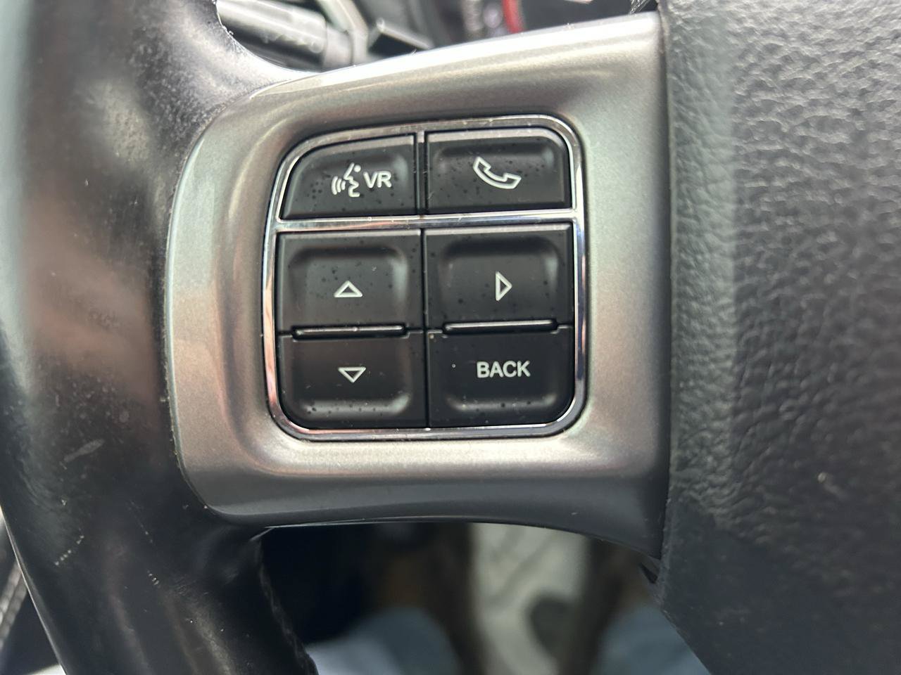Used 2015 Dodge Journey Crossroad w/ Flexible Seating Group FWD image 20