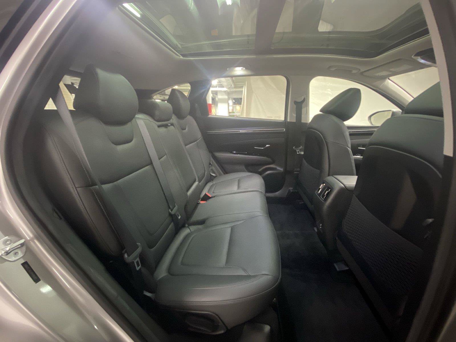 Used 2023 Hyundai Tucson Limited AWD/4WD image 29