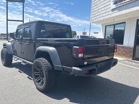 Used 2020 Jeep Gladiator Sport w/ Quick Order Package 24S AWD/4WD image 6
