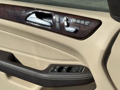 Used 2016 Mercedes-Benz GLE 350 4MATIC w/ Premium Package image 25