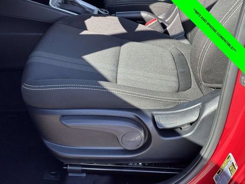 Used 2022 Hyundai Venue SEL image 5