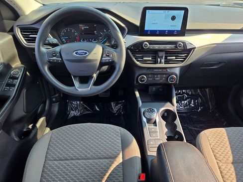 Used 2022 Ford Escape SE w/ SE Sport Appearance Package image 16