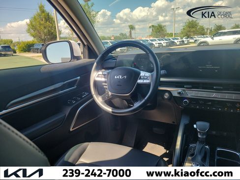 Certified 2024 Kia Telluride LX FWD image 20