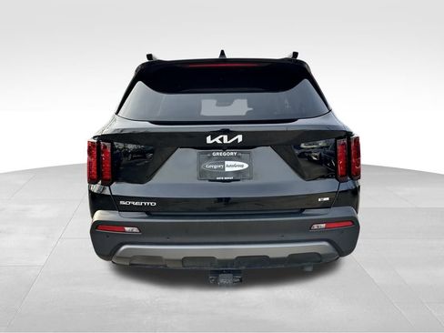 Used 2023 Kia Sorento X-Line EX image 9