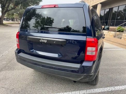 Used 2016 Jeep Patriot Sport image 39