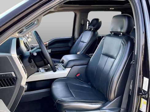 Used 2020 Ford F150 Lariat w/ Equipment Group 502A Luxury AWD/4WD image 8
