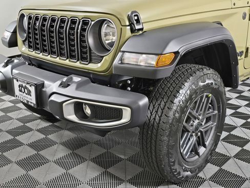 New 2026 Jeep Gladiator Sport image 11