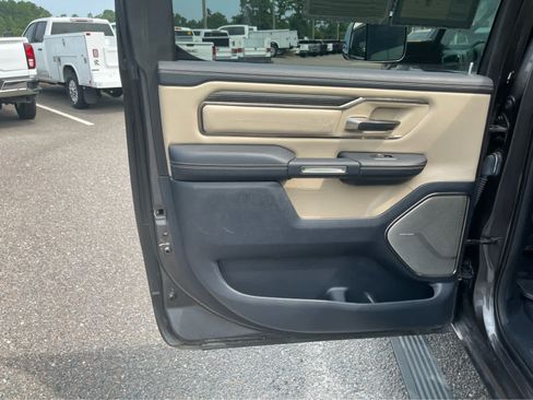 Used 2019 RAM 1500 Limited AWD/4WD image 18