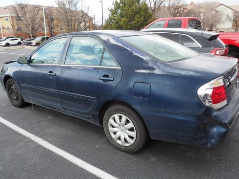 Used 2005 Toyota Camry LE image 4
