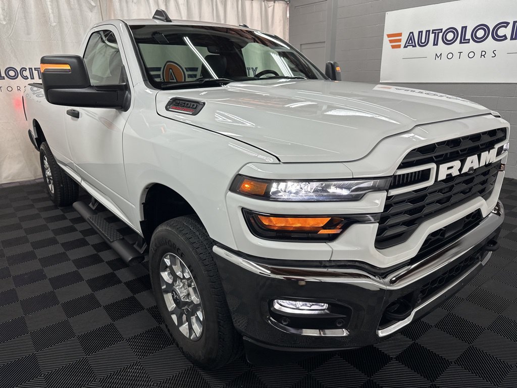 Used 2025 RAM 2500 Tradesman AWD/4WD image 3