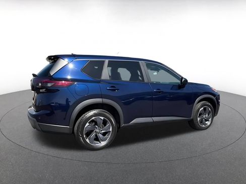 Used 2025 Nissan Rogue SV FWD image 15