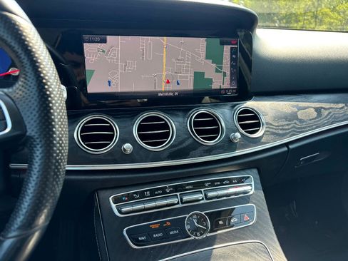 Used 2018 Mercedes-Benz E 300 w/ Premium 1 Package image 29