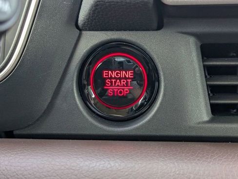 Used 2024 Honda Pilot Elite image 35