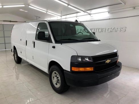 Used 2019 Chevrolet Express 2500 Extended w/ Driver Convenience Package RWD image 3