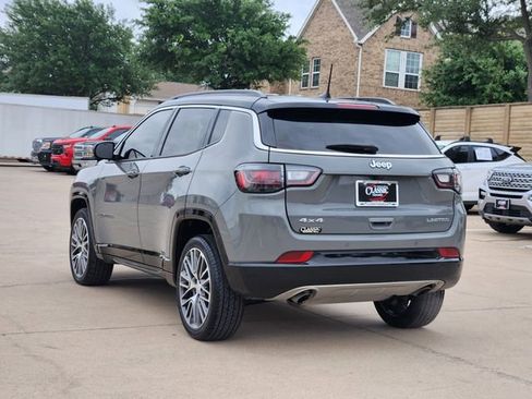 Used 2023 Jeep Compass Limited w/ Elite Group AWD/4WD image 3
