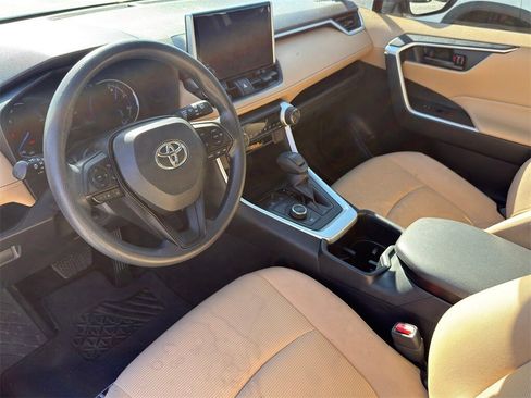 Used 2023 Toyota RAV4 LE image 8