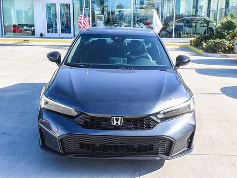 Used 2025 Honda Civic Sport image 2