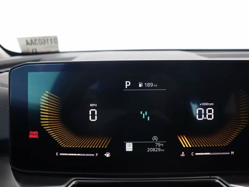 Used 2025 Kia Sorento S FWD image 10