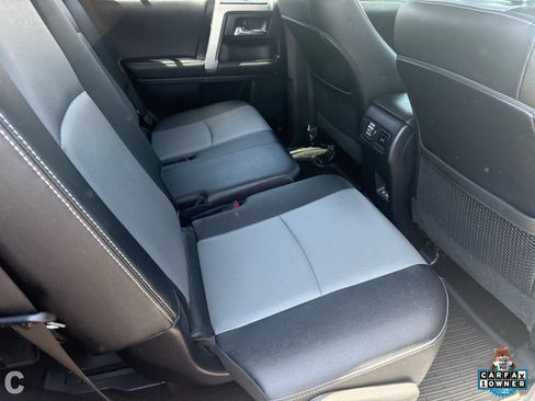 Used 2024 Toyota 4Runner SR5 Premium w/ Moonroof Package AWD/4WD image 9