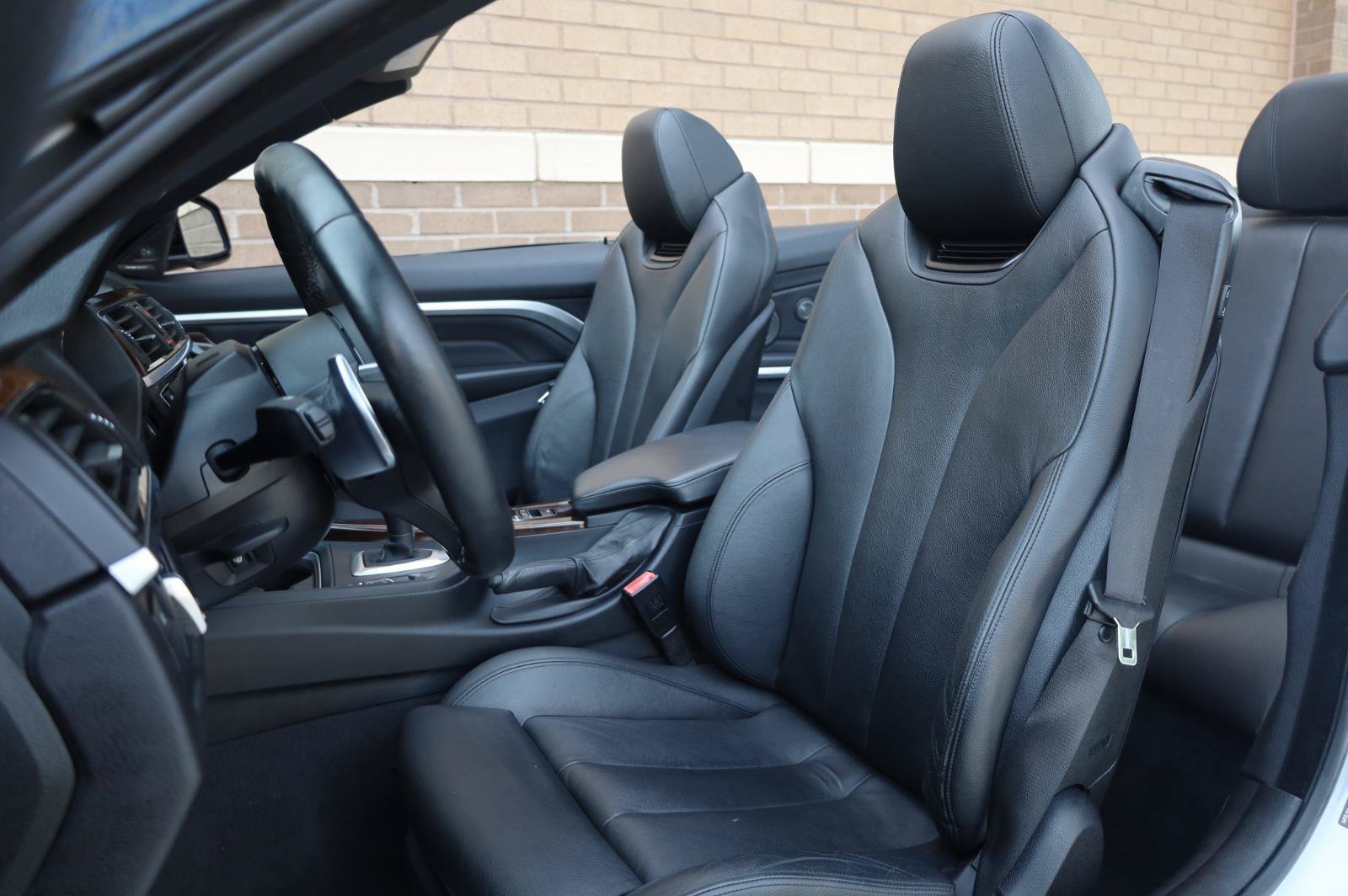 Used 2014 BMW 435i Convertible RWD image 25