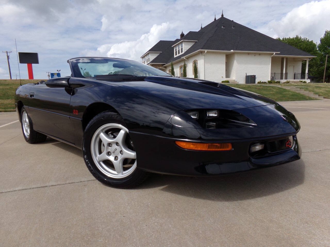 Used 1997 Chevrolet Camaro SS w/ SS Alteration Pkg RWD image 15