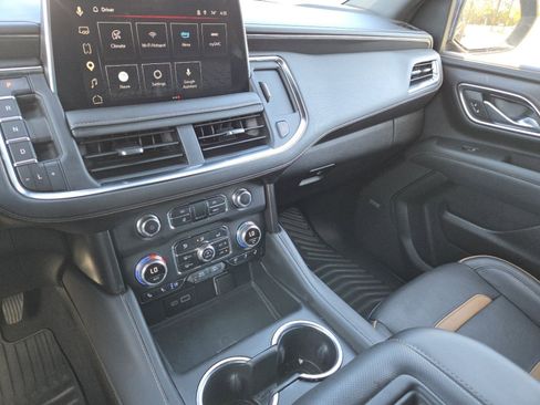 Used 2023 GMC Yukon XL AT4 w/ AT4 Premium Plus Package image 37
