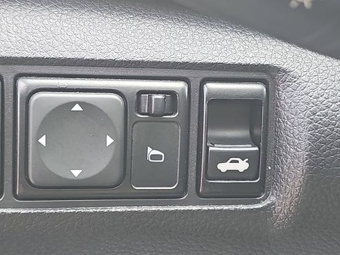 Used 2019 Nissan Sentra S FWD image 18