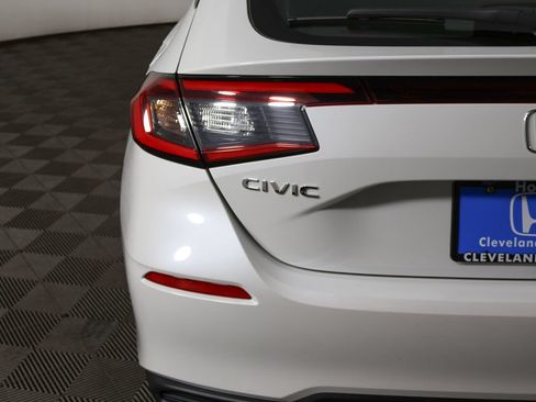 Used 2024 Honda Civic Sport image 12
