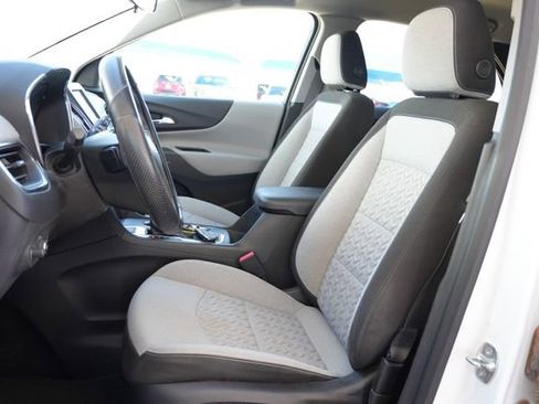 Used 2024 Chevrolet Equinox LS w/ LS Convenience Package AWD/4WD image 16