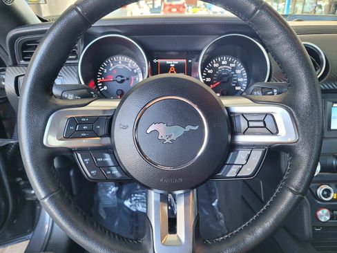 Used 2022 Ford Mustang Coupe RWD image 30