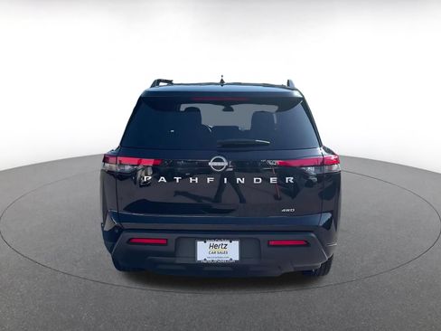 Used 2025 Nissan Pathfinder SV AWD/4WD image 11