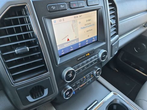 Used 2020 Ford Expedition Max XLT w/ Equipment Group 202A AWD/4WD image 29