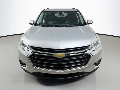 Used 2019 Chevrolet Traverse LT AWD/4WD image 2