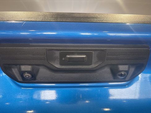 Used 2022 Chevrolet Silverado 1500 ZR2 w/ Technology Package image 6