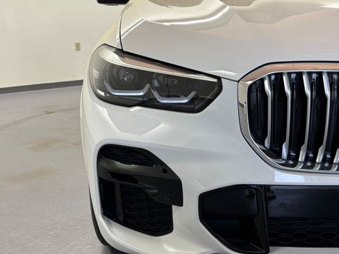 Used 2023 BMW X5 xDrive40i w/ M Sport Package AWD/4WD image 2