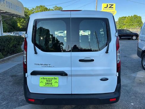 Used 2022 Ford Transit Connect XL image 4