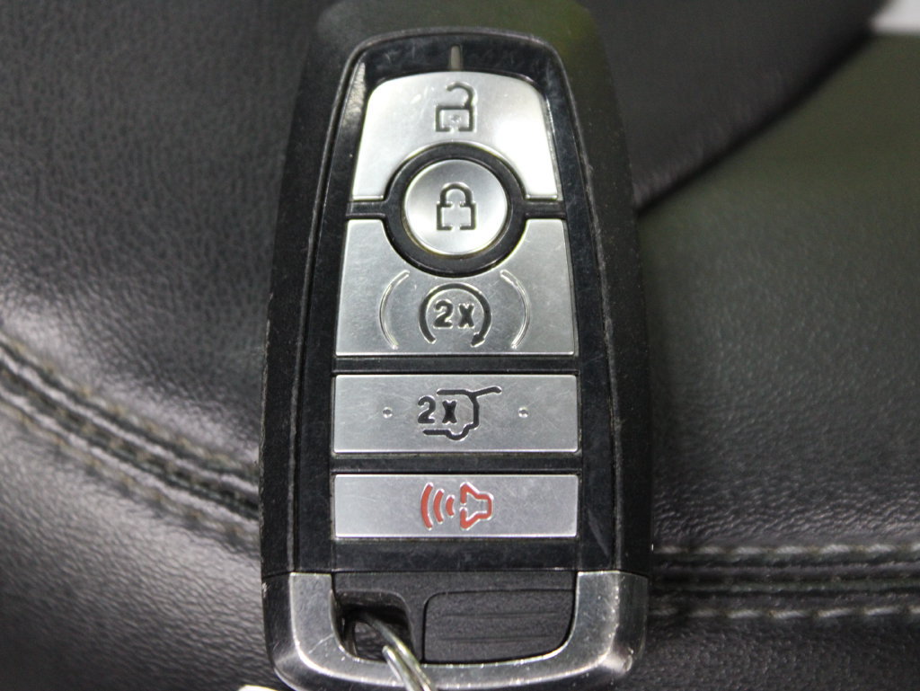 Used 2023 Ford Explorer XLT w/ XLT Sport Appearance Package AWD/4WD image 65