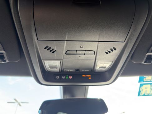 Used 2019 Cadillac XT4 Sport w/ Cold Weather Package FWD image 33