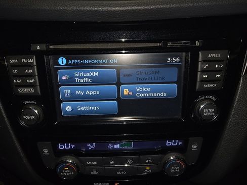 Used 2015 Nissan Rogue SV w/ SV Premium Package image 25