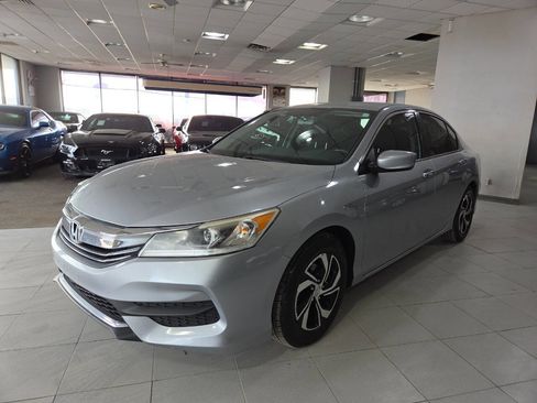 Used 2016 Honda Accord LX image 3