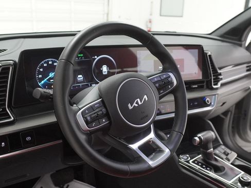 Used 2024 Kia Sportage SX FWD image 19