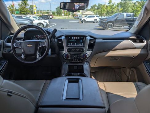 Used 2018 Chevrolet Tahoe LT AWD/4WD image 11