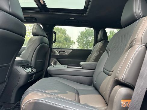 New 2027 INFINITI QX80 Autograph AWD/4WD image 34