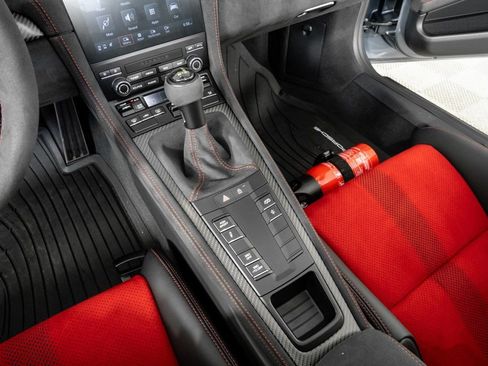 Certified 2025 Porsche 718 Boxster Spyder RS image 15