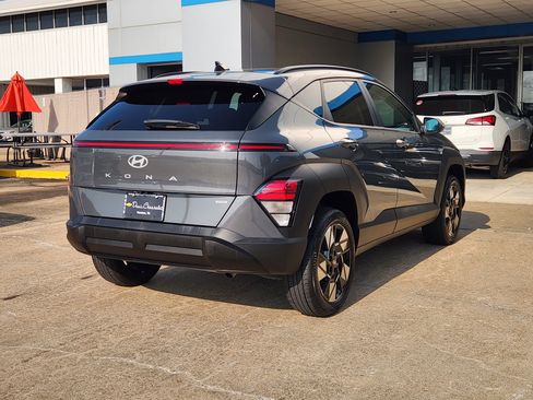 Used 2024 Hyundai Kona SEL AWD/4WD image 6