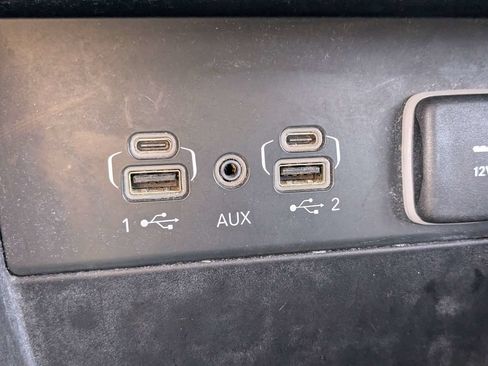 Used 2023 Jeep Grand Cherokee Laredo RWD image 22