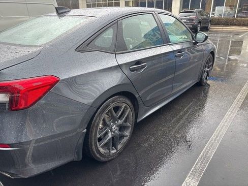 Used 2023 Honda Civic Sport image 9