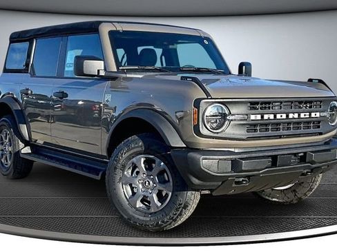 New 2025 Ford Bronco Big Bend image 2